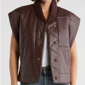 Truth By Republic Brown Quilted Faux-Leather Sleeveless Jacket NWT XS 
🔥 NICE 🔥